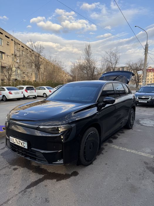 Leapmotor c10 EV