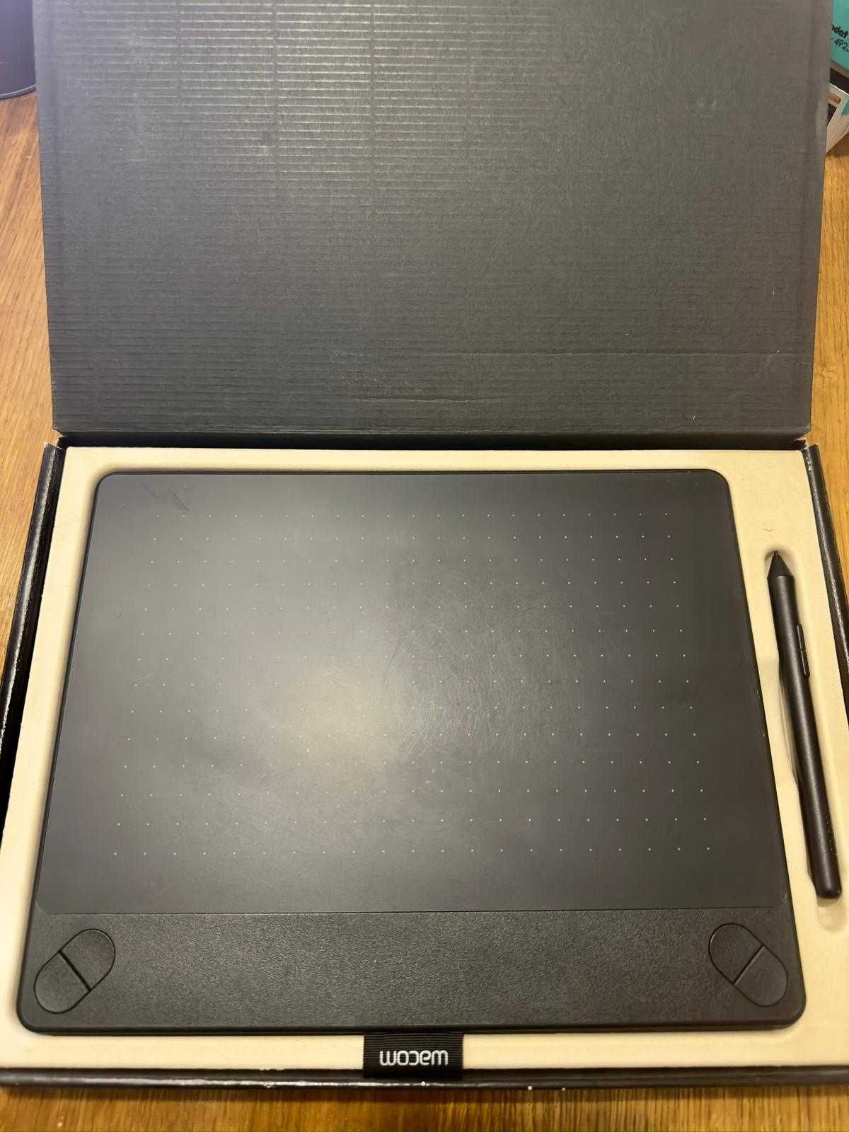 Tableta Grafică Wacom Intuos Art Pen and Touch Medium model 2015