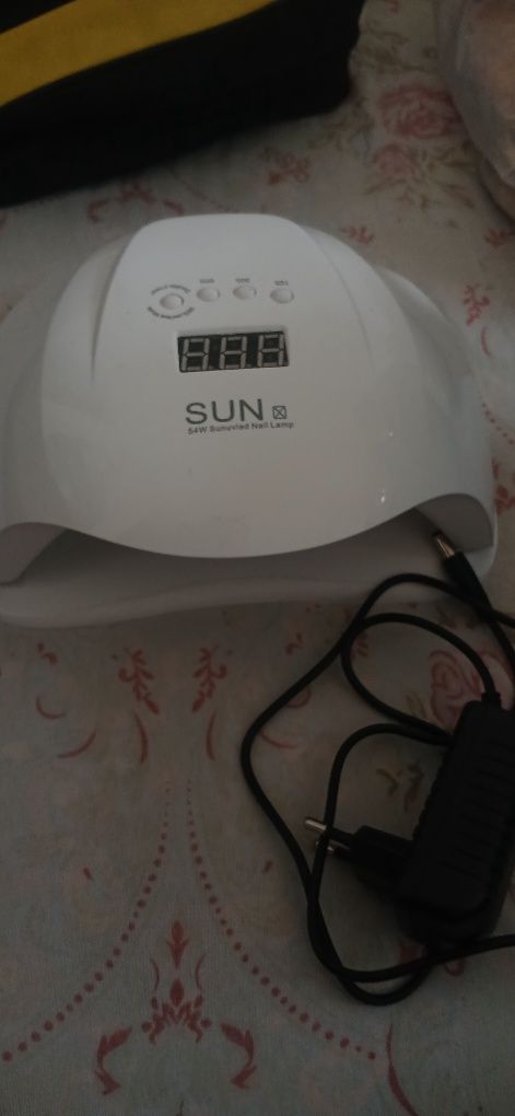 Manikyur lampa 100-240V 50/60 Hz