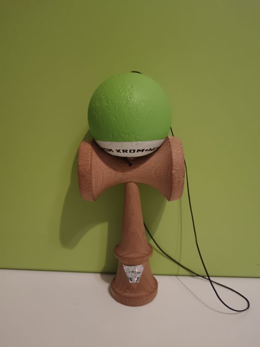 kendama krom pop rubber