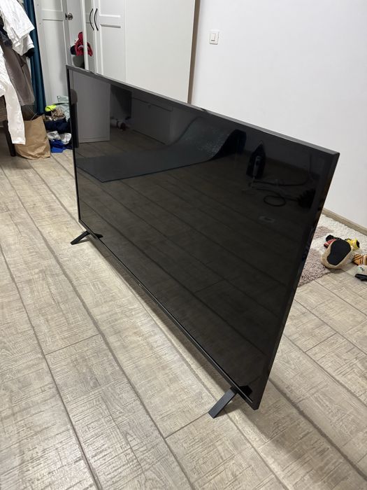 TV LG 4k 139 cm. Pentru piese