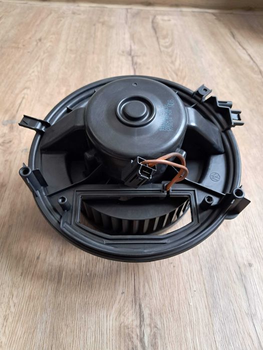 Ventilator habitaclu / Aeroterma original 5Q1819021A, cu probleme