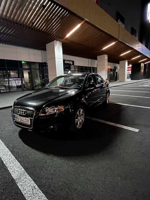 Vând Audi A4b7 - automat