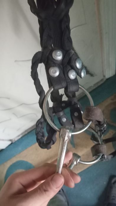 Продам коженный жуген