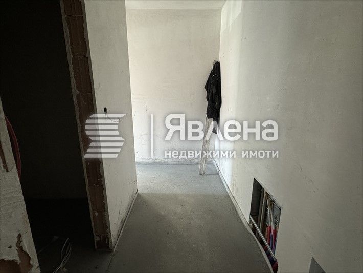 Голям и слънчев 2-ст апартамент с 60,80 кв.м. заст