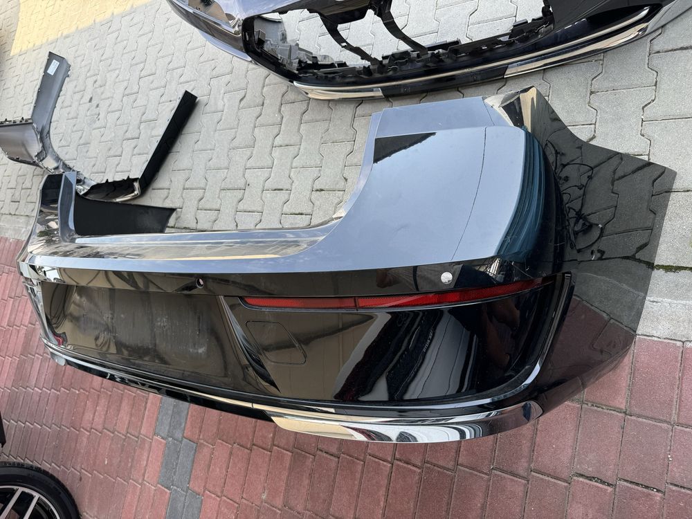 Оригинална предна и задна броня за BMW 740 750 G70