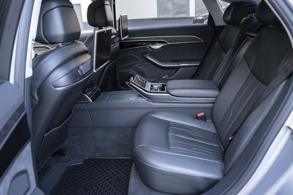 Audi A8 Long 2018 mega full 96 mii km pentru pretentiosi !