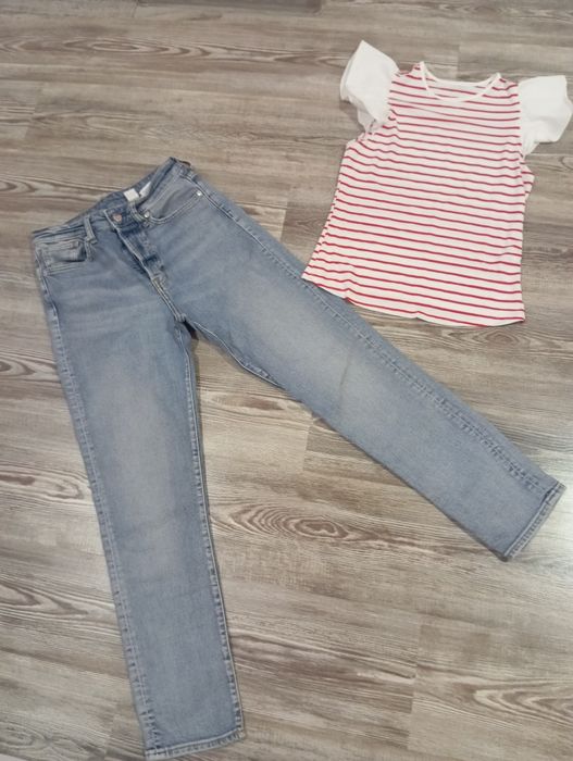 Два лота по 10 лв