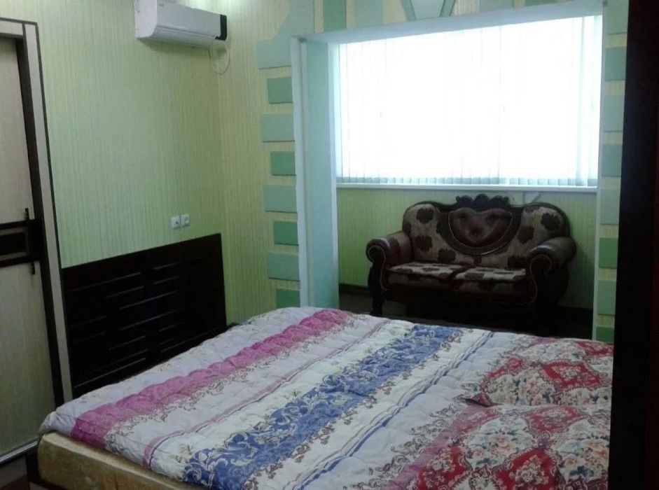 #1006

2/4/4 Дархан 
Тамара Ханум 
Спецплан 85кв.