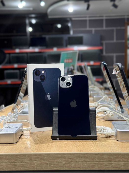 Телефон iPhone 13 128Gb / Айфон 13 128Гб 84%