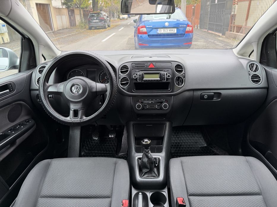 VW GOLF 6 PLUS 2010 E5 IMPECABIL ( 1.6 TDI 105CP ) inmatriculat