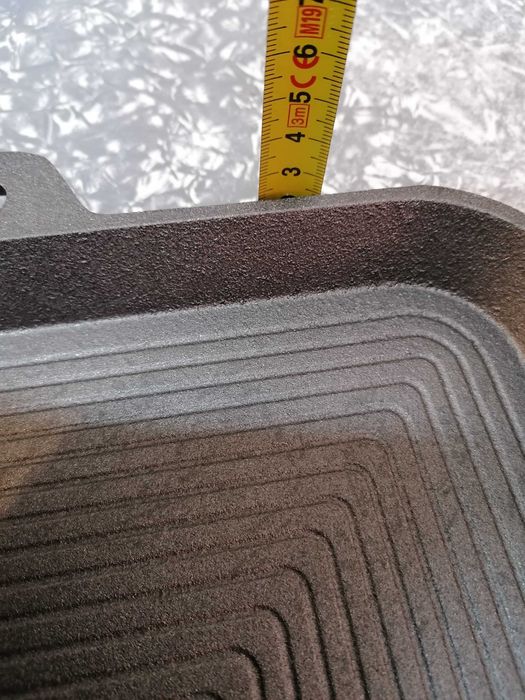 Grill din fontă 30 x30 cm Promo 89 lei