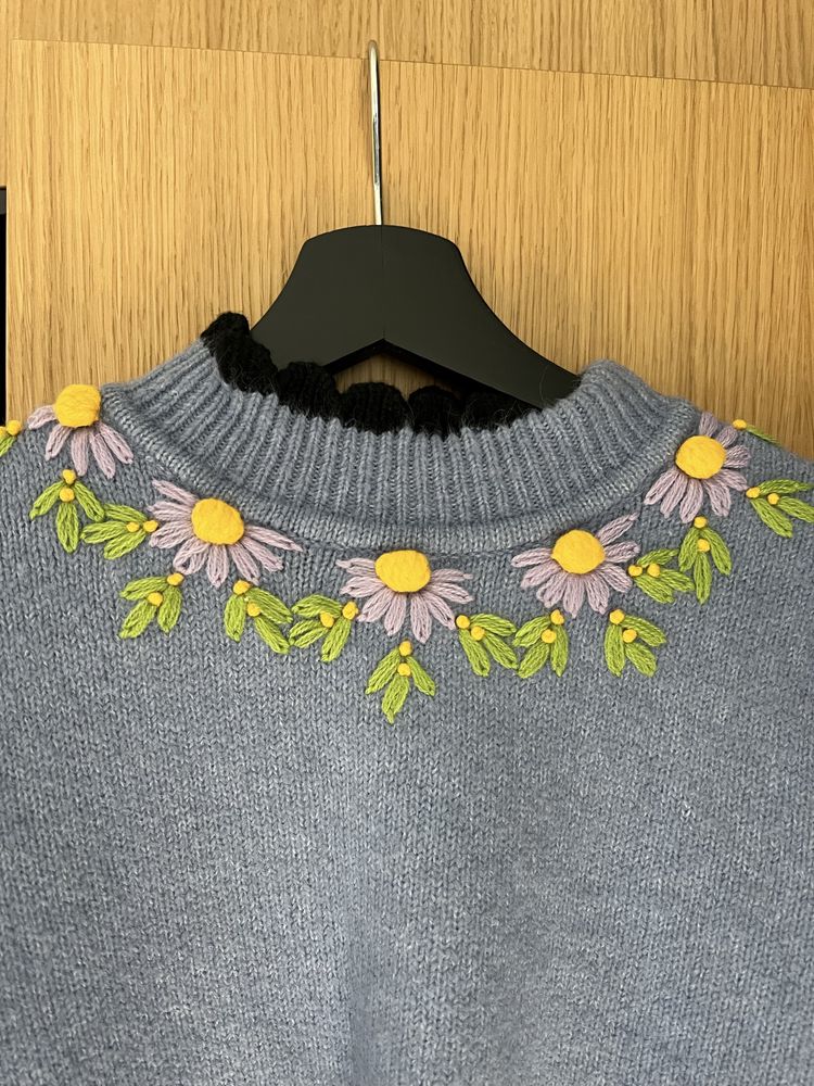 Пуловер и жилетка Zara