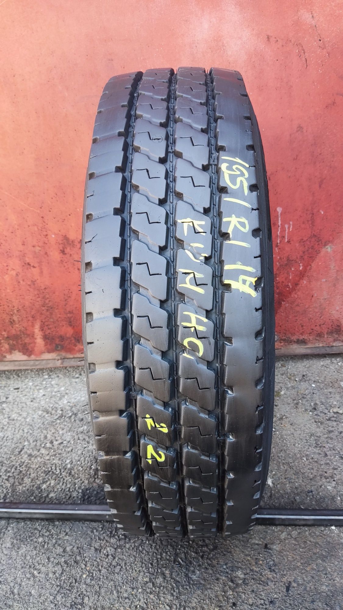 1бр. гума 195/R/14 Kumho KRD07, dot22
12PR, плата
dot22
9.7mm
Много до
