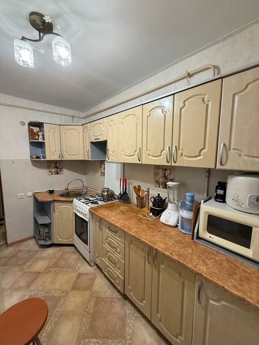 В продаже 2х ком квартира в районе военного городка на 1 этаже