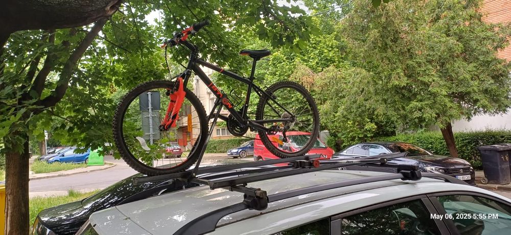 Suport 2 biciclete Thule pentru masinj cu coarne longitudinale