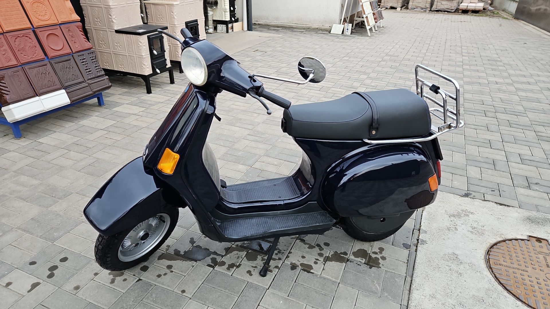 Vând Vespa Cosa 125 cmc, an fabr. 1989, impecabilă