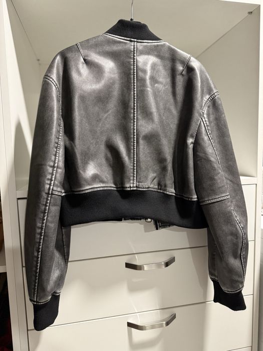 Късо дамско кожено яке