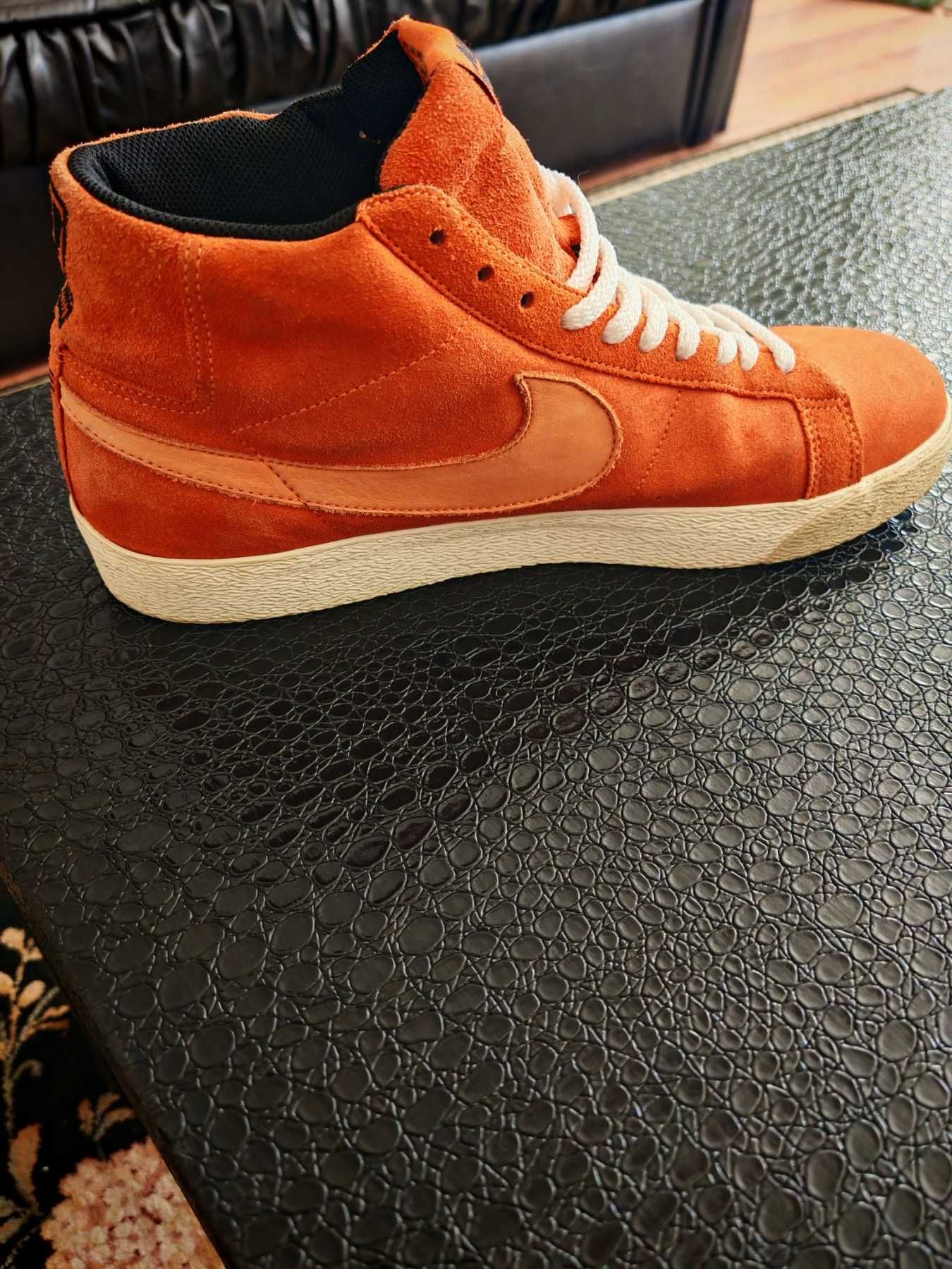 Кецове -Nike-Велур 47.5
