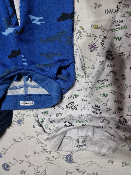 Pantaloni sinsay 104(3-4 ani)