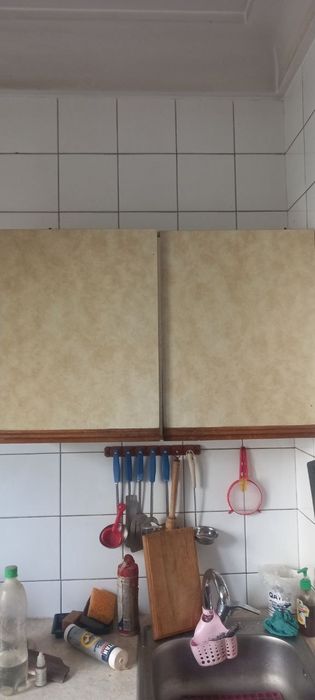 Продаётся мебель для  кухни б/у из 7 предметов