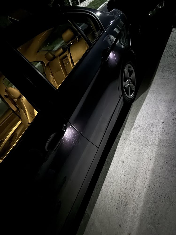 Bmw - E90 - 2006 - 2.0 D - Automat -piele - navi - senzori