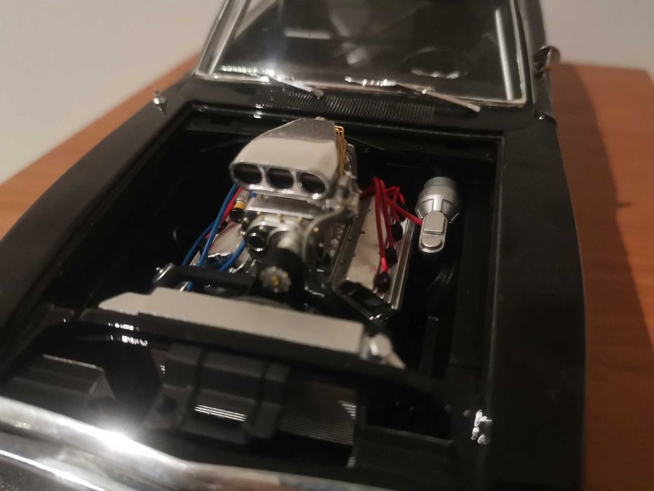 1:18 Hot wheels elite dodge charger