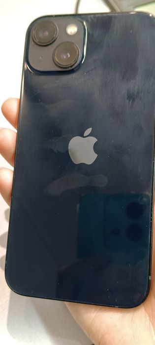 Айфон 13  аккумулятор 97 % только телефон  состояние хорошее