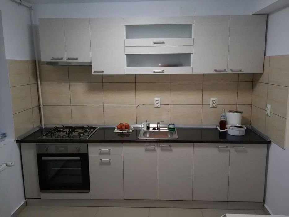 Vand Apartament 3 camere 105 mp utili cu 2 locuri parcare incluse, Pro