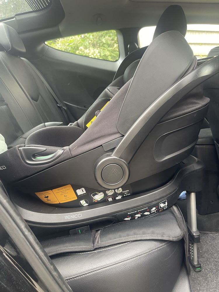 Столче за кола Venicci с ISOFIX база