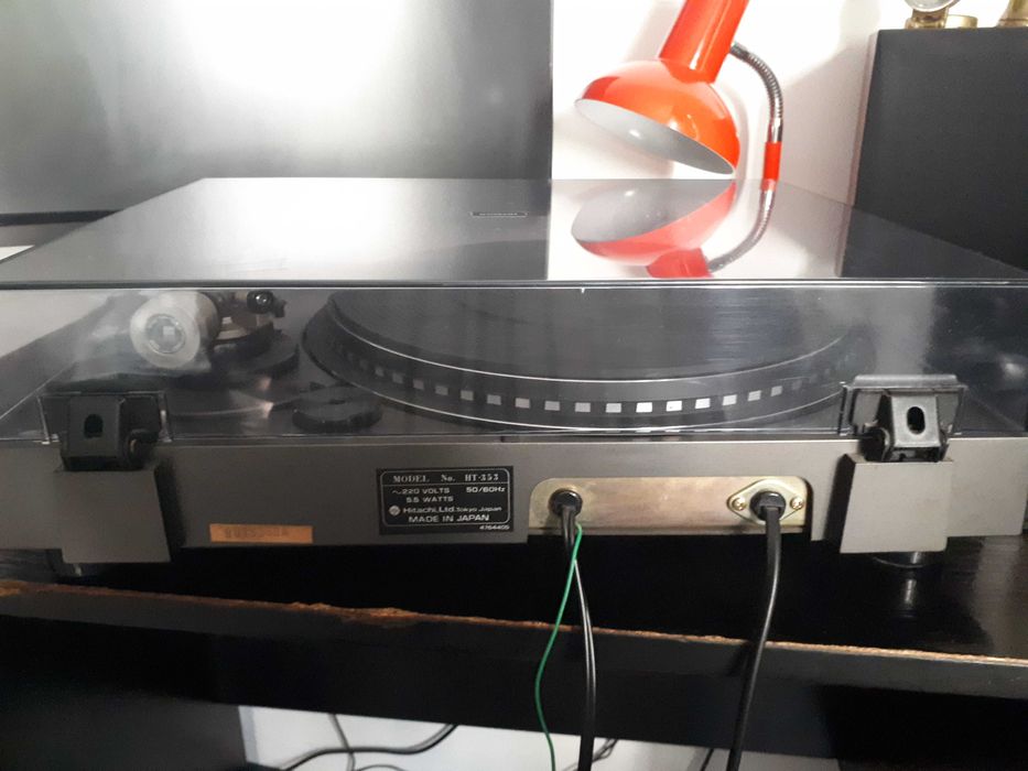 Pick-up Hitachi HT-353 (direct drive, semi-automatic)