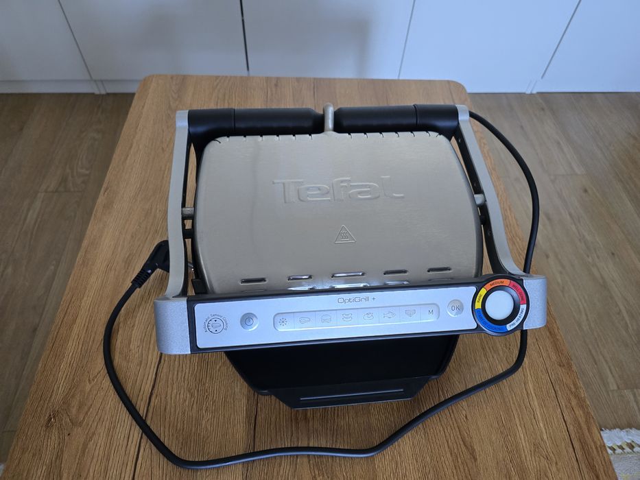 Gratar electri OptiGrill+, 2000W, 6 programe automate