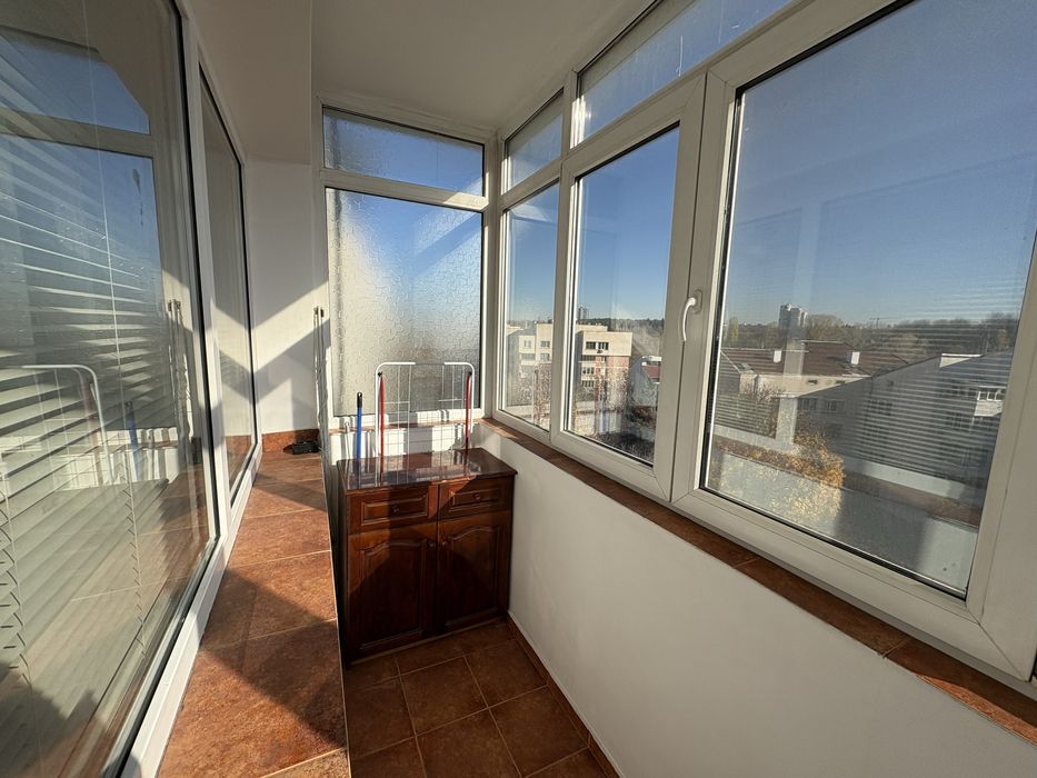 Дава се под наем Двустаен апартамент в София, Гоце Делчев - 70 кв.м за 550.8 € - Снимка #3