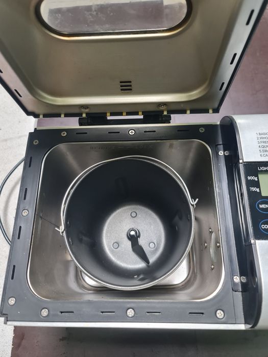 Mașină de făcut pâine