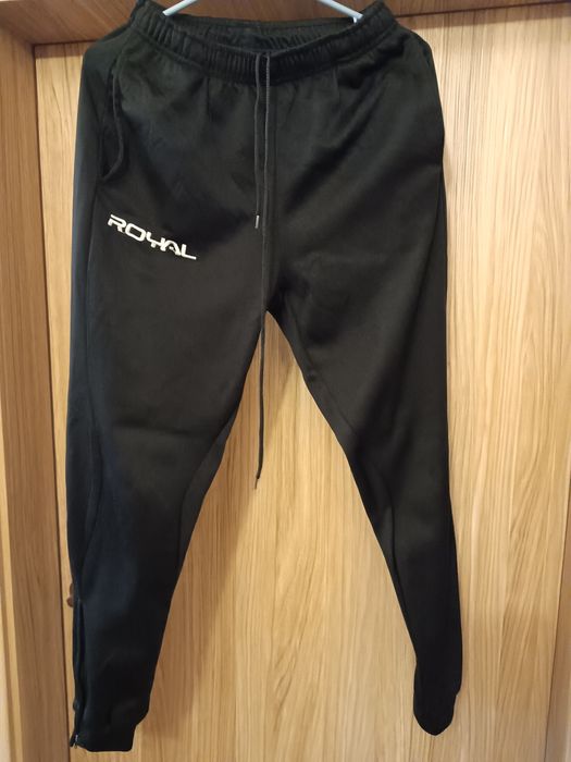 Спортен екип на Роял