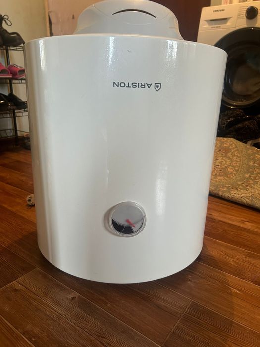 Аристон 50 л почти новый