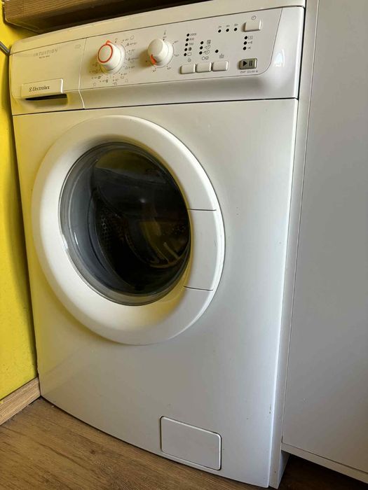 Пералня Electrolux Intuition EWF 10040W EcoValve 5 кг.