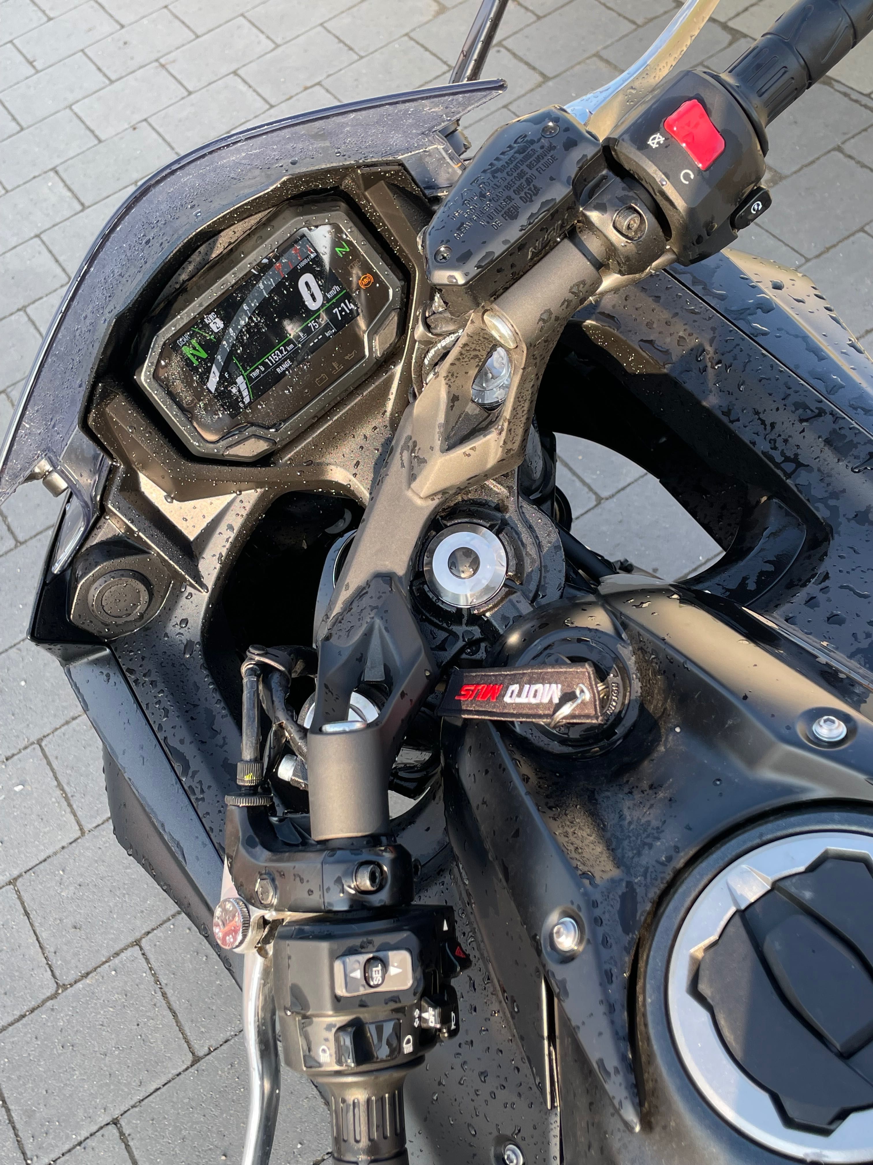 Kawasaki Ninja 650 Black Metallic –2025 Doar 1.180 km | Garanție 2 ani