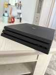ps4 pro cu 2 controllere