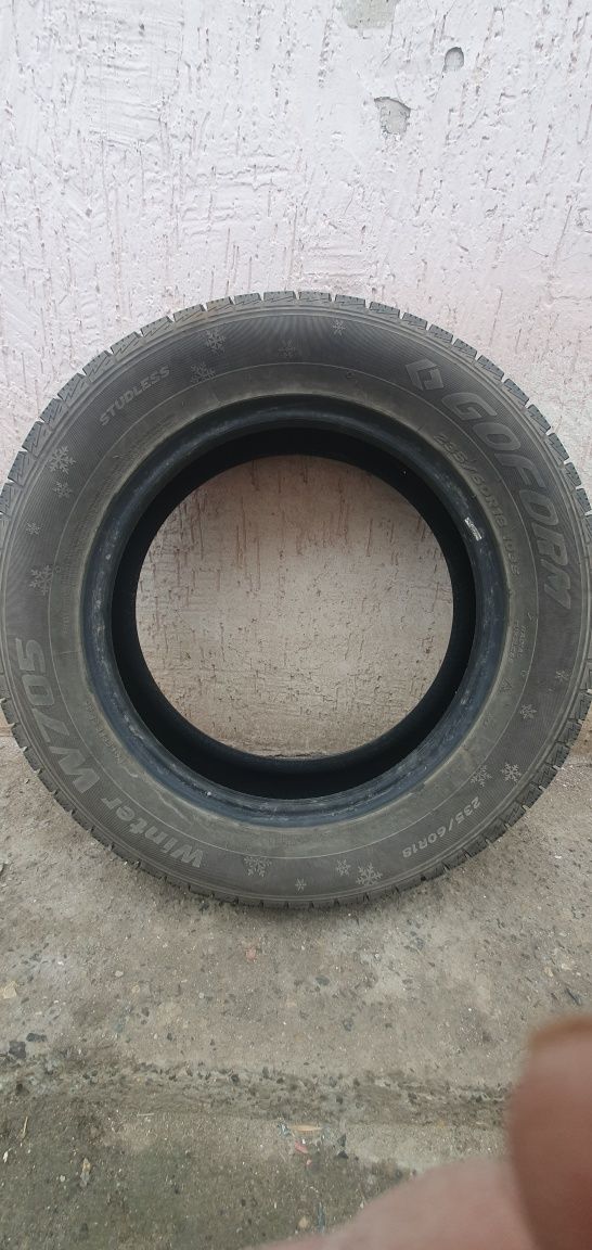 Шины 235/60  r18