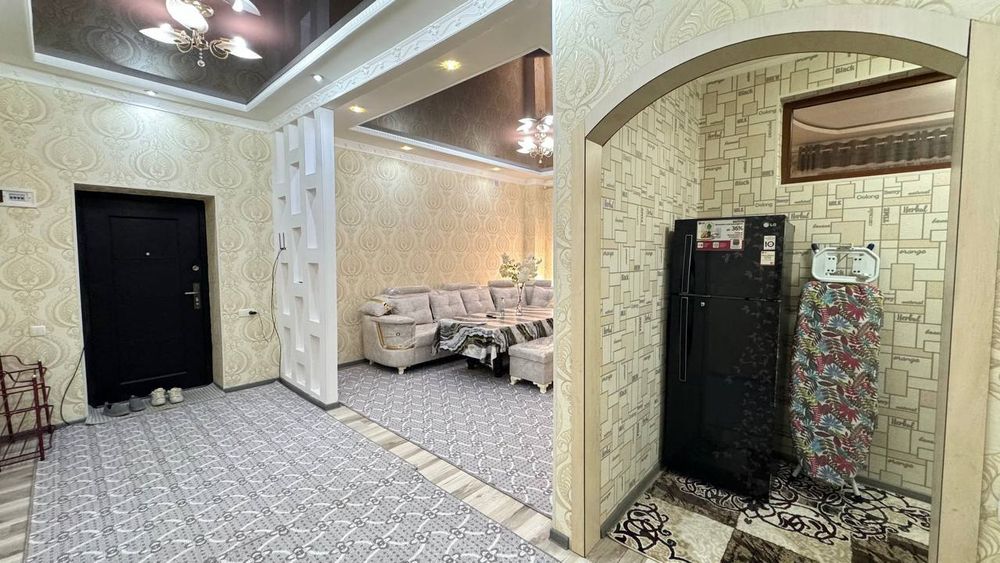 новастройка 2 хона 3 этаж Вокзалда жойлашган, Агентство