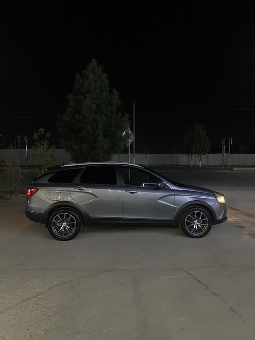 Lada vesta sw kross Holati zoʻr hama dakument boladi