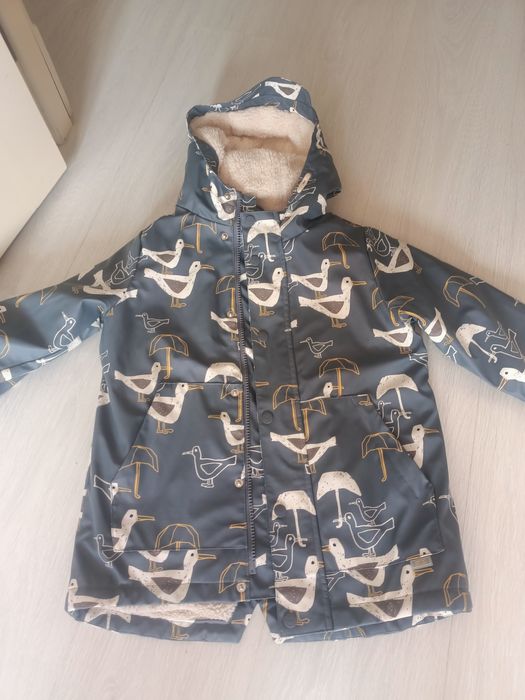 Продам детскую куртку