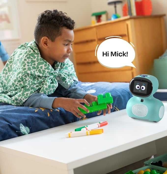 Робот с искусственным интеллектом MIKO Mini на базе GPT