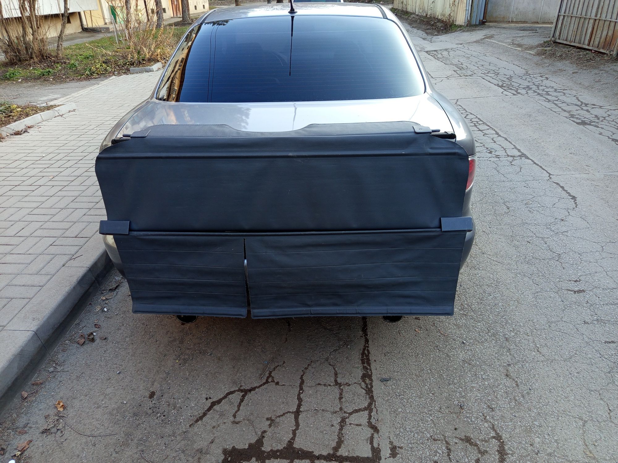 Калник за Mitsubishi Spase Star Minivan