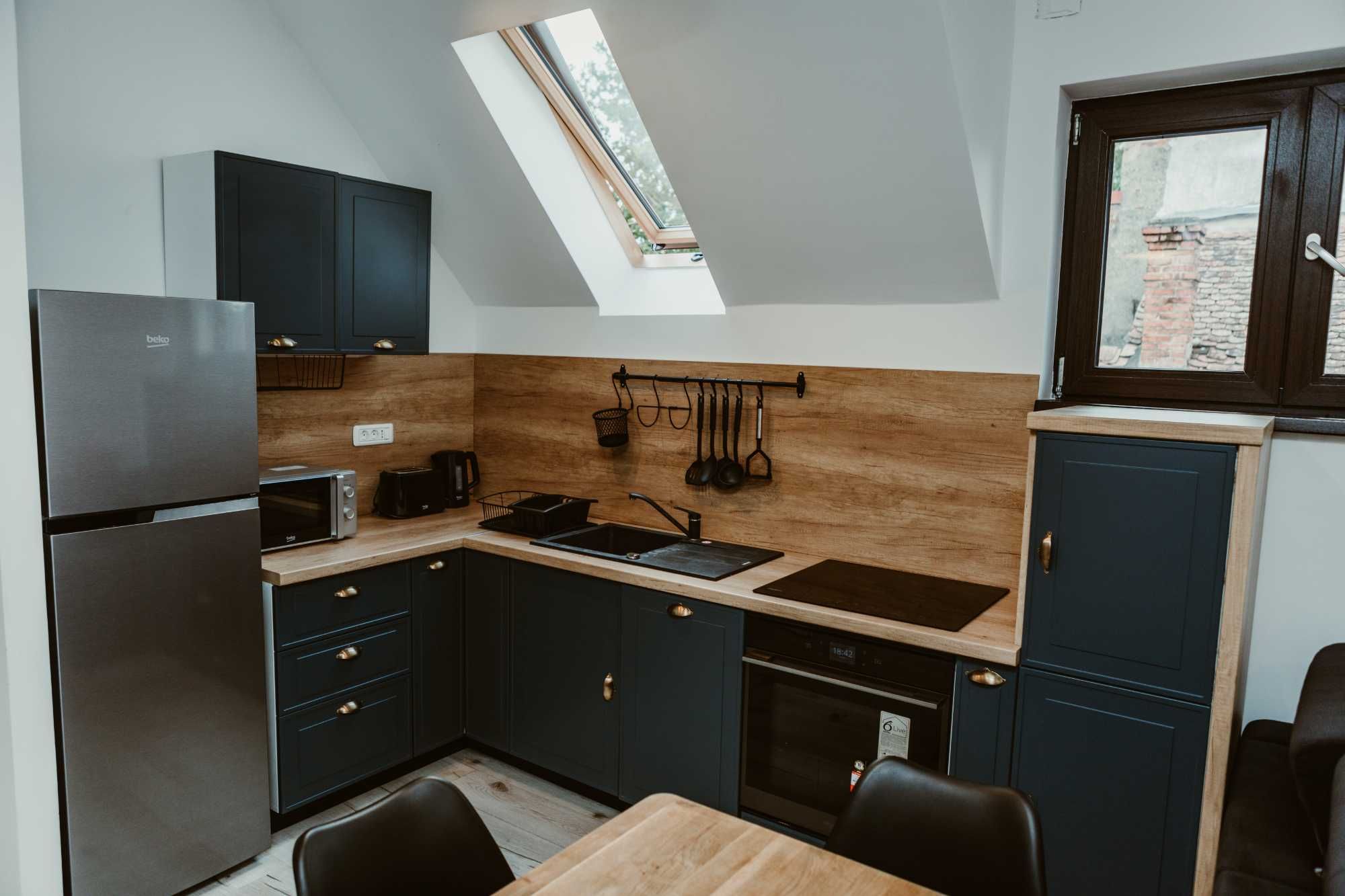 Apartament 3 camere la Vila str. Rennes din Sibiu de inchiriat