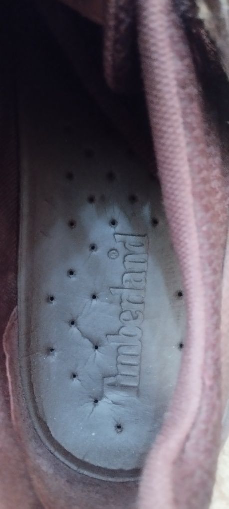 Продаётся женские кроссовки Timberland; Joma