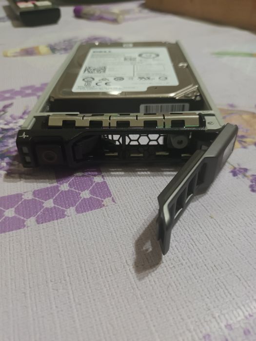 Hard disk Dell 1.2tb SAS 12 Gbps RPM 10k