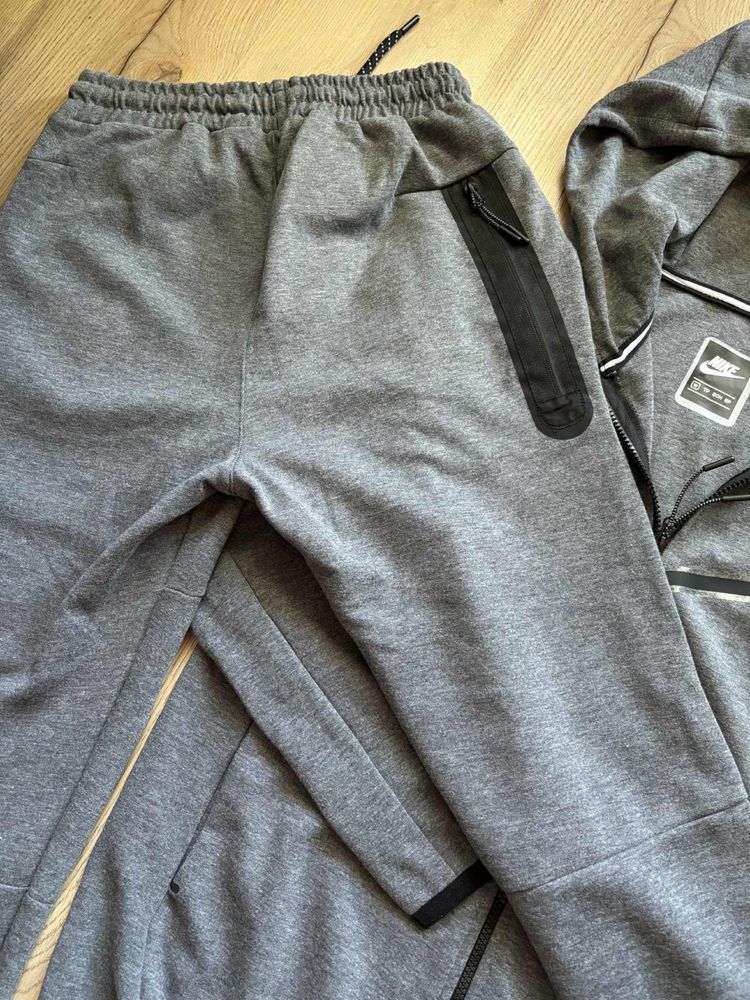 Комплект Nike Tech Fleece