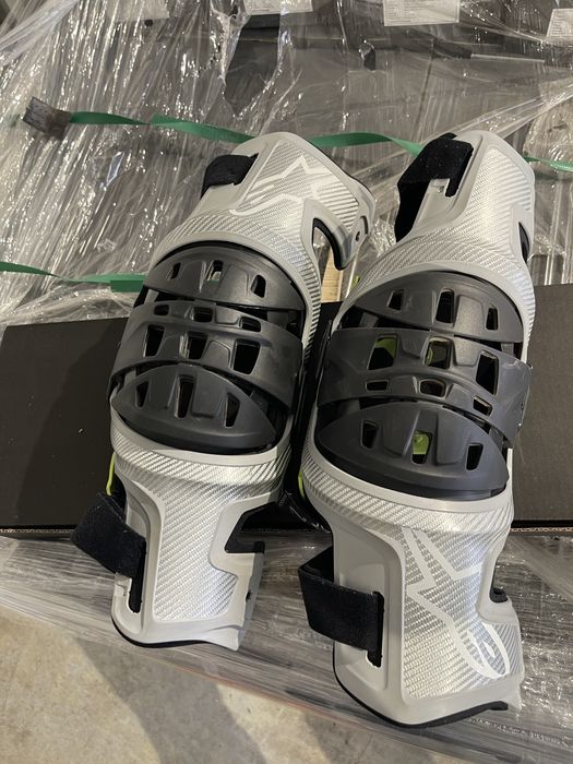 Наколенки ALPINESTARS Bionic Carbon